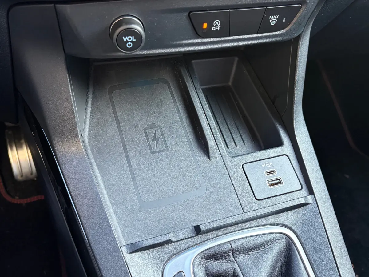 1.0 125PK ST-Line X AUTOMAAT | TREKHAAK AFNB.| B&O SOUND| MATRIX LED| HALF LEER/HALF ALCANTARA| STUUR, STOEL EN VOORRUITVERWARMING| ELEK. KOFFERKLEP| KEYLESS ENTRY & START| CAMERA + PARKEERS
