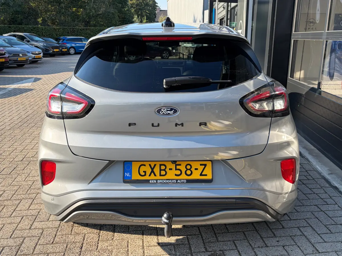 1.0 125PK ST-Line X AUTOMAAT | TREKHAAK AFNB.| B&O SOUND| MATRIX LED| HALF LEER/HALF ALCANTARA| STUUR, STOEL EN VOORRUITVERWARMING| ELEK. KOFFERKLEP| KEYLESS ENTRY & START| CAMERA + PARKEERS