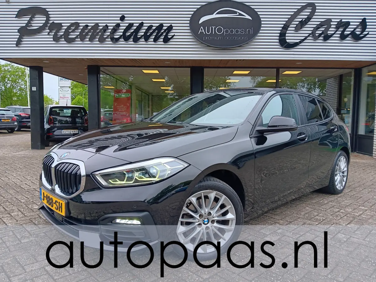 118i 141pk Executive Edition|automaat|carplay|cruise|clima