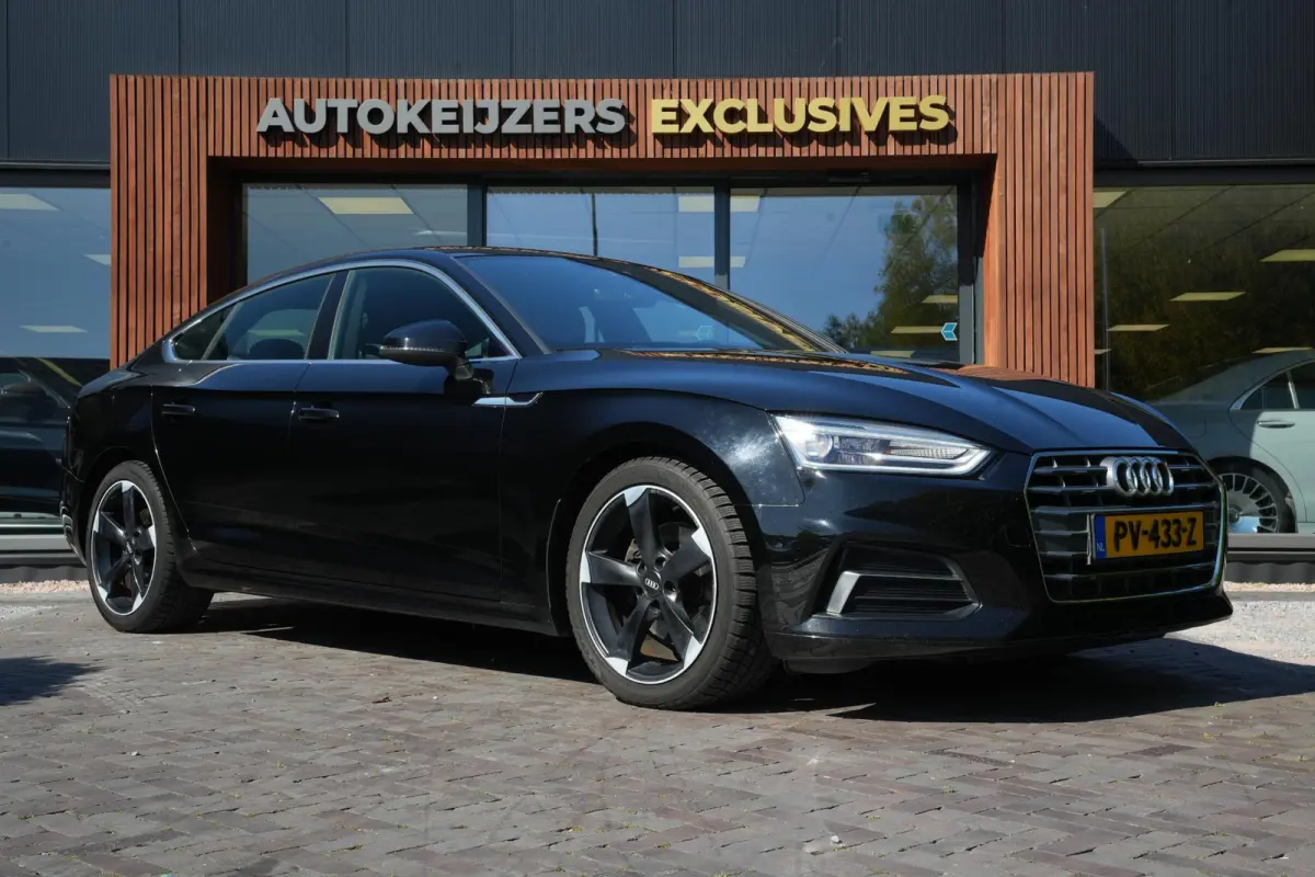 2.0 TFSI MHEV Sport Brake assist Cruise control 18"L.M. Stuurwiel multifunctioneel Armsteun