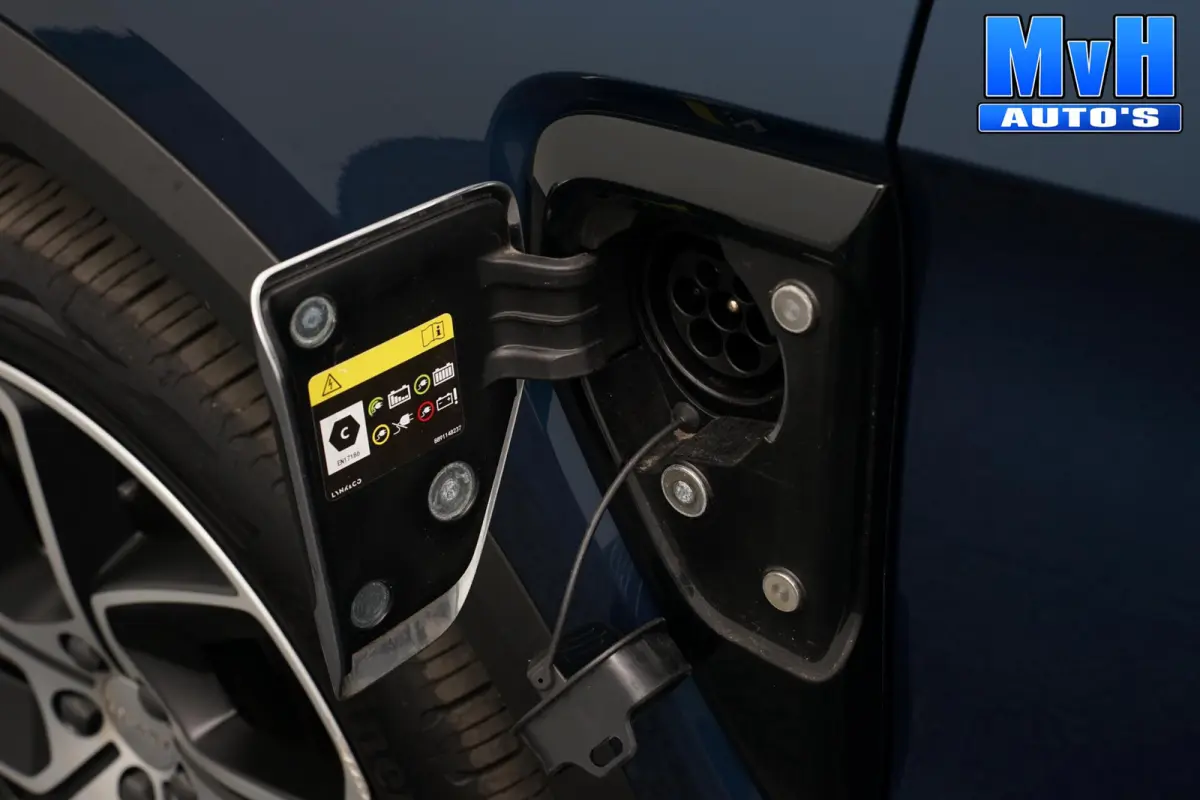 1.5 PHEV|FULL BLACK|LEER|360°|PANO|262PK|SOH97%