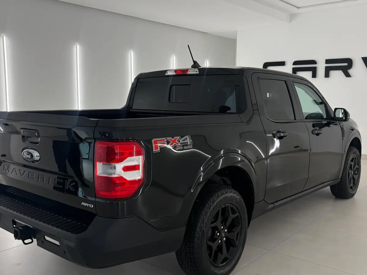 Maverick 2.0L ECOBOOST LARIAT AWD FX4