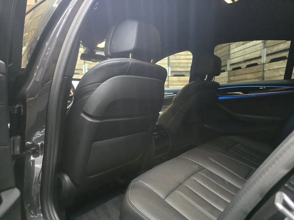 530e Business Edition M-Sport Plus HUD Navi LED Memory stoelv en koeling LM