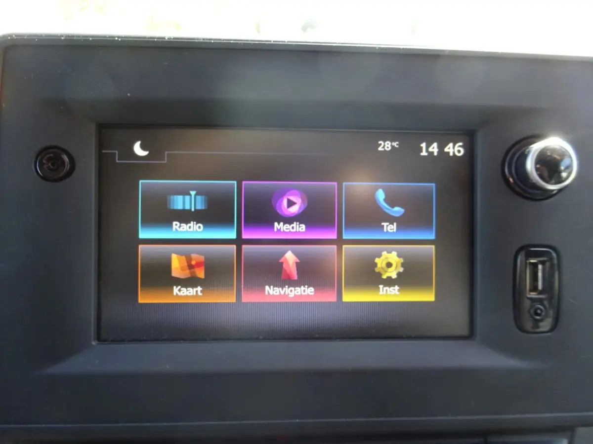 T35 2.3 dCi 135 PK L2H2 GROOT NAVI AIRCO TREKHAAK ZEER MOOI