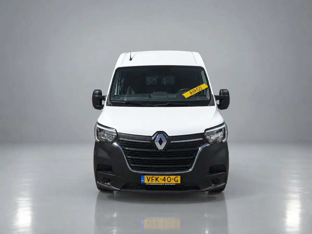 T35 2.3 dCi 135 PK L2H2 GROOT NAVI AIRCO TREKHAAK ZEER MOOI