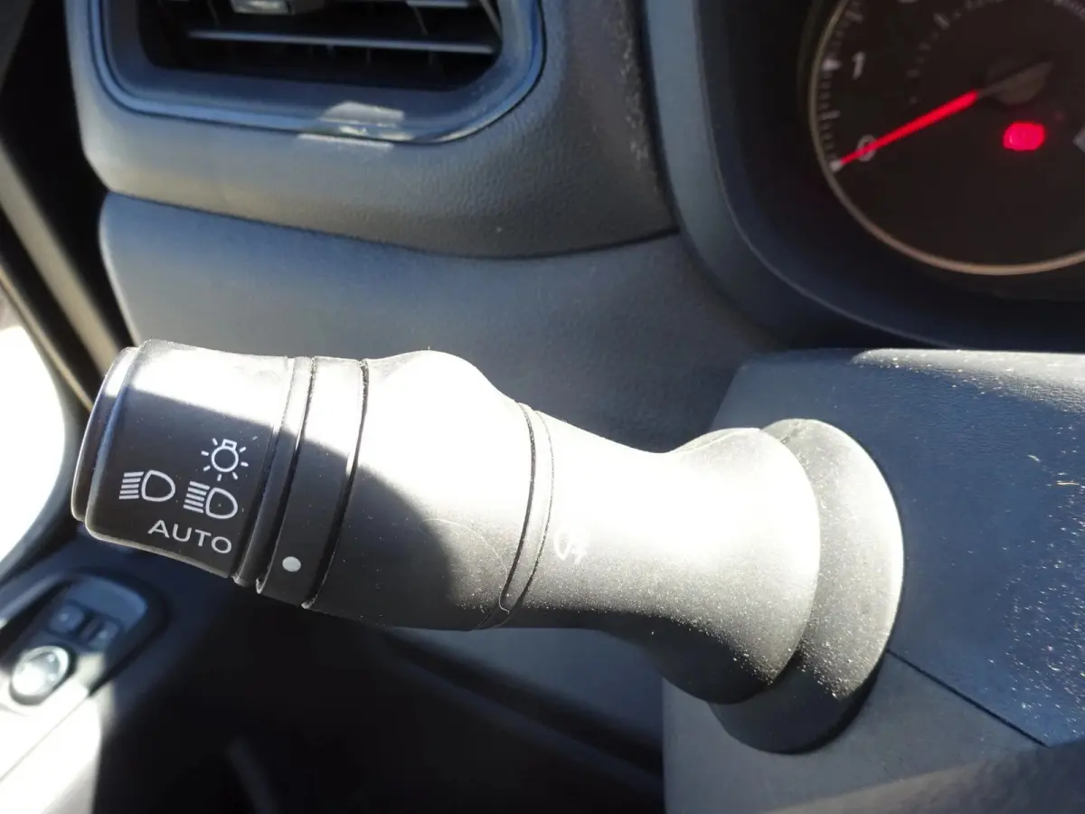 T35 2.3 dCi 135 PK L2H2 GROOT NAVI AIRCO TREKHAAK ZEER MOOI