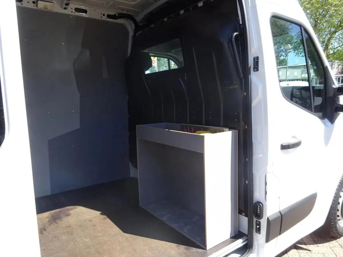 T35 2.3 dCi 135 PK L2H2 GROOT NAVI AIRCO TREKHAAK ZEER MOOI