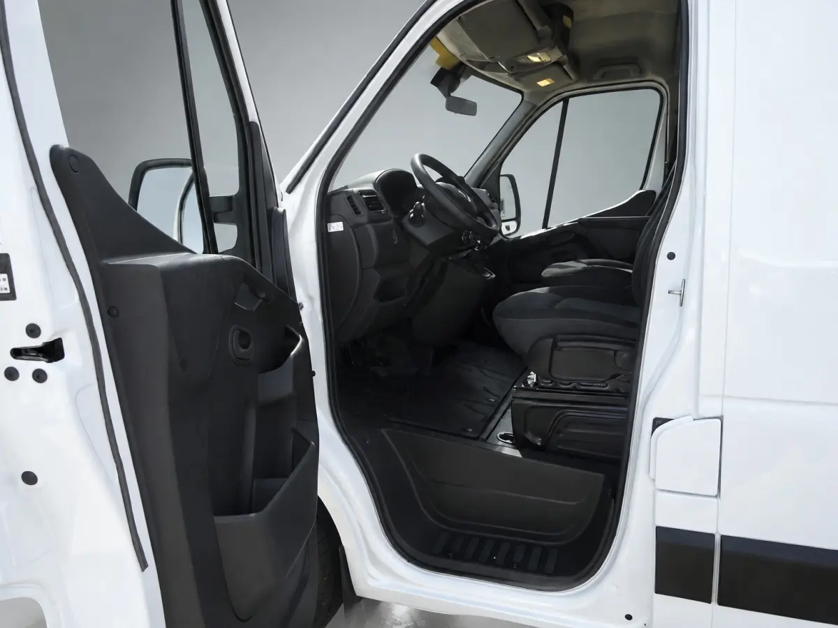 T35 2.3 dCi 135 PK L2H2 GROOT NAVI AIRCO TREKHAAK ZEER MOOI