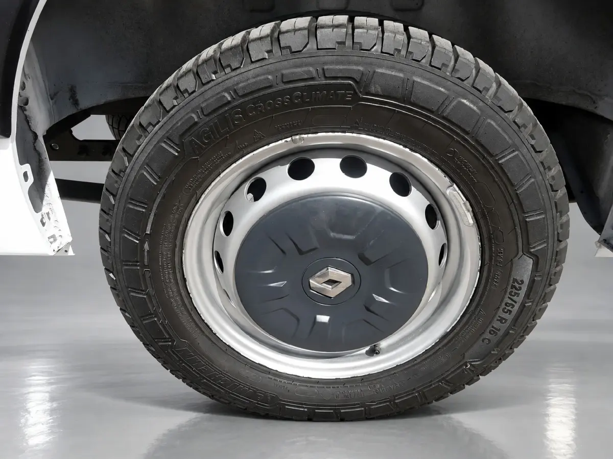 T35 2.3 dCi 135 PK L2H2 GROOT NAVI AIRCO TREKHAAK ZEER MOOI
