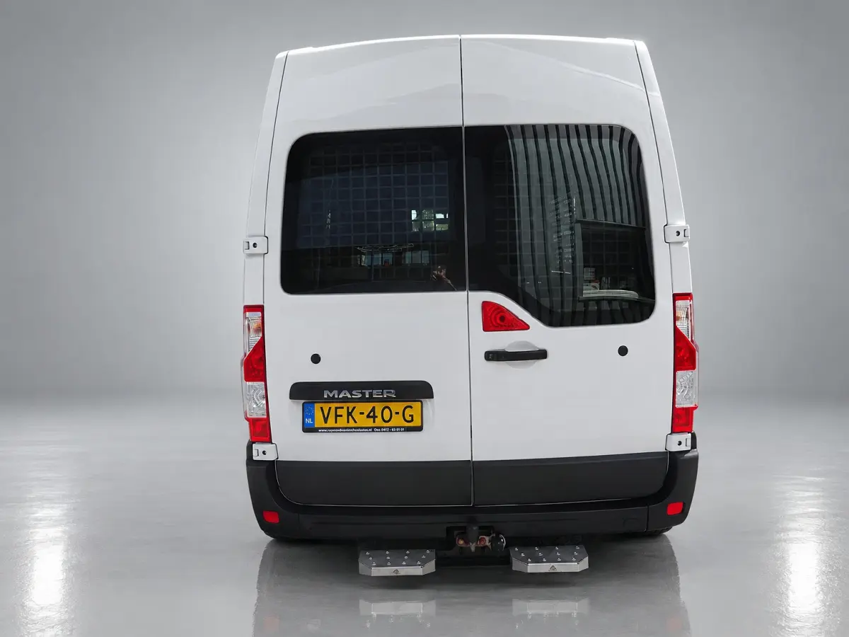 T35 2.3 dCi 135 PK L2H2 GROOT NAVI AIRCO TREKHAAK ZEER MOOI