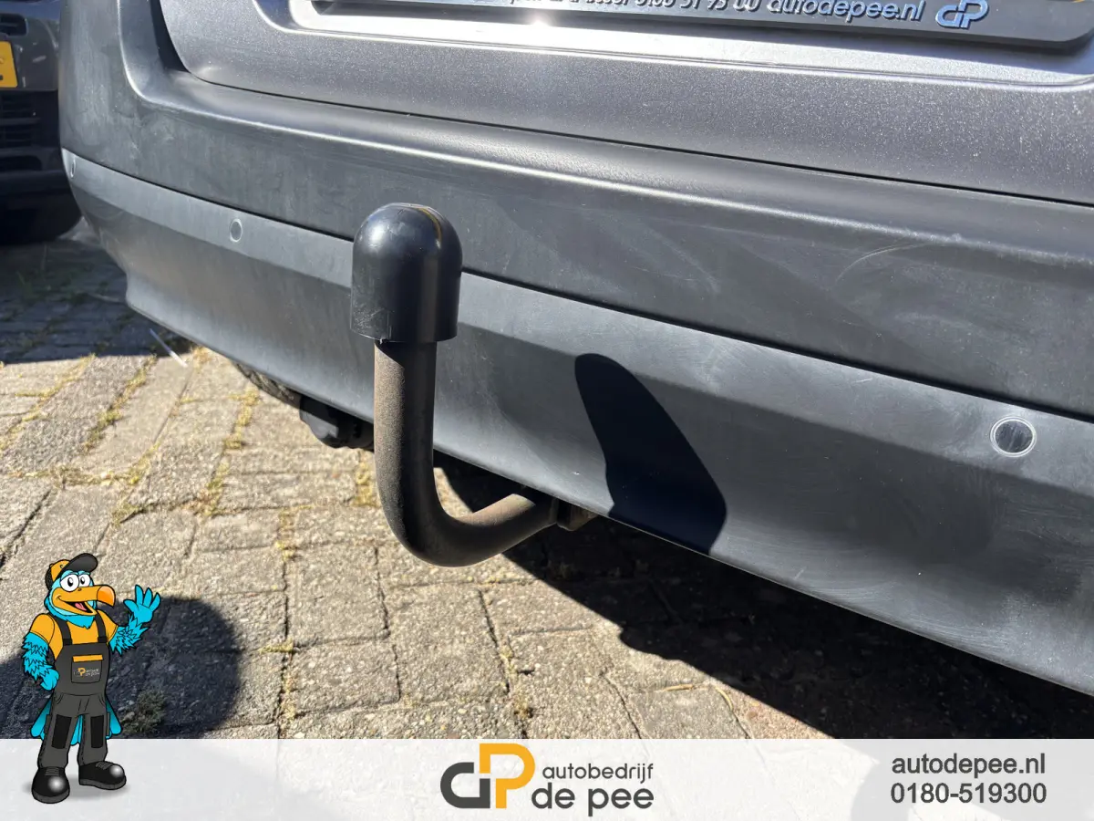 1.2 PureTech Feel GARANTIE/CARPLAY/CLIMA/CRUISE/NAVI/PARKEERSENS./TREKHAAK rijklaarprijs!