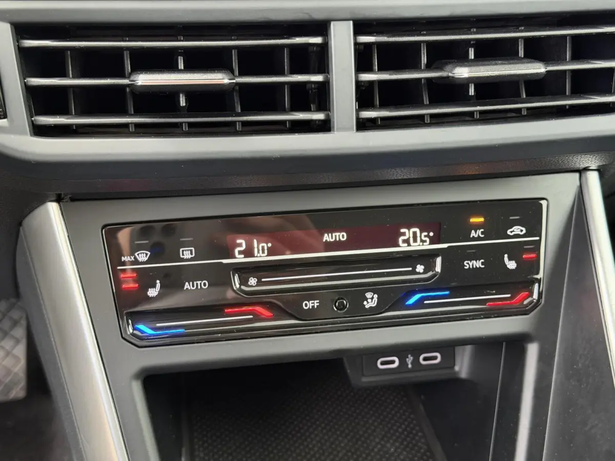 1.0 TSI Style | PANORAMADAK | CAMERA