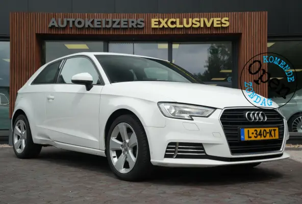 1.0 TFSI Sport Edition B&O Premium Audio Virtual Dash Clima CarPlay