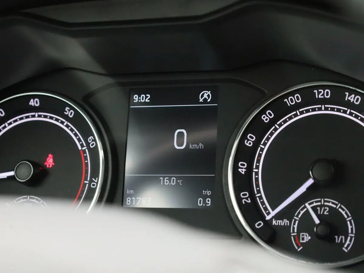 1.0 TSI First Edition | Apple Carplay / Android Auto | Parkeersensoren | Climate Control |