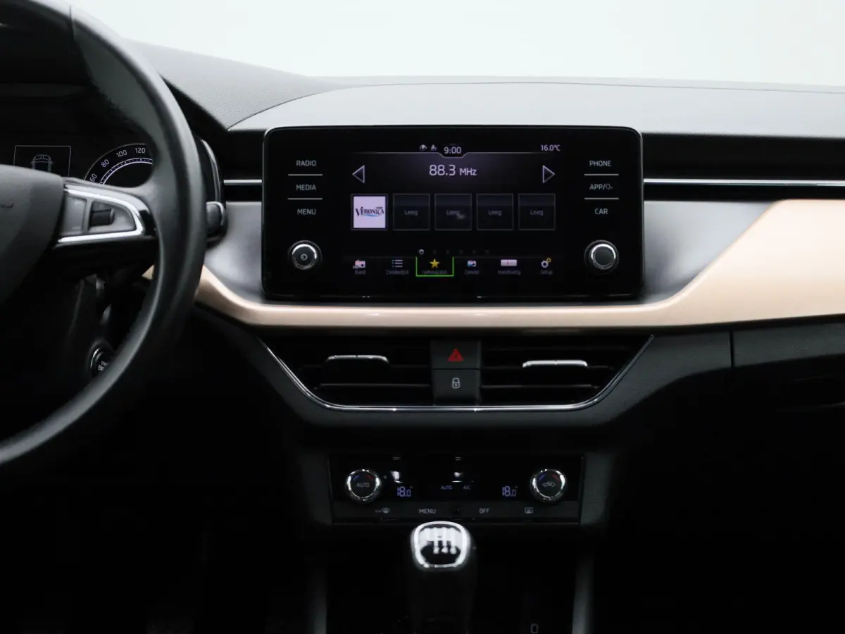 1.0 TSI First Edition | Apple Carplay / Android Auto | Parkeersensoren | Climate Control |