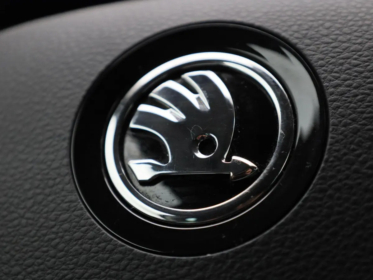 1.0 TSI First Edition | Apple Carplay / Android Auto | Parkeersensoren | Climate Control |