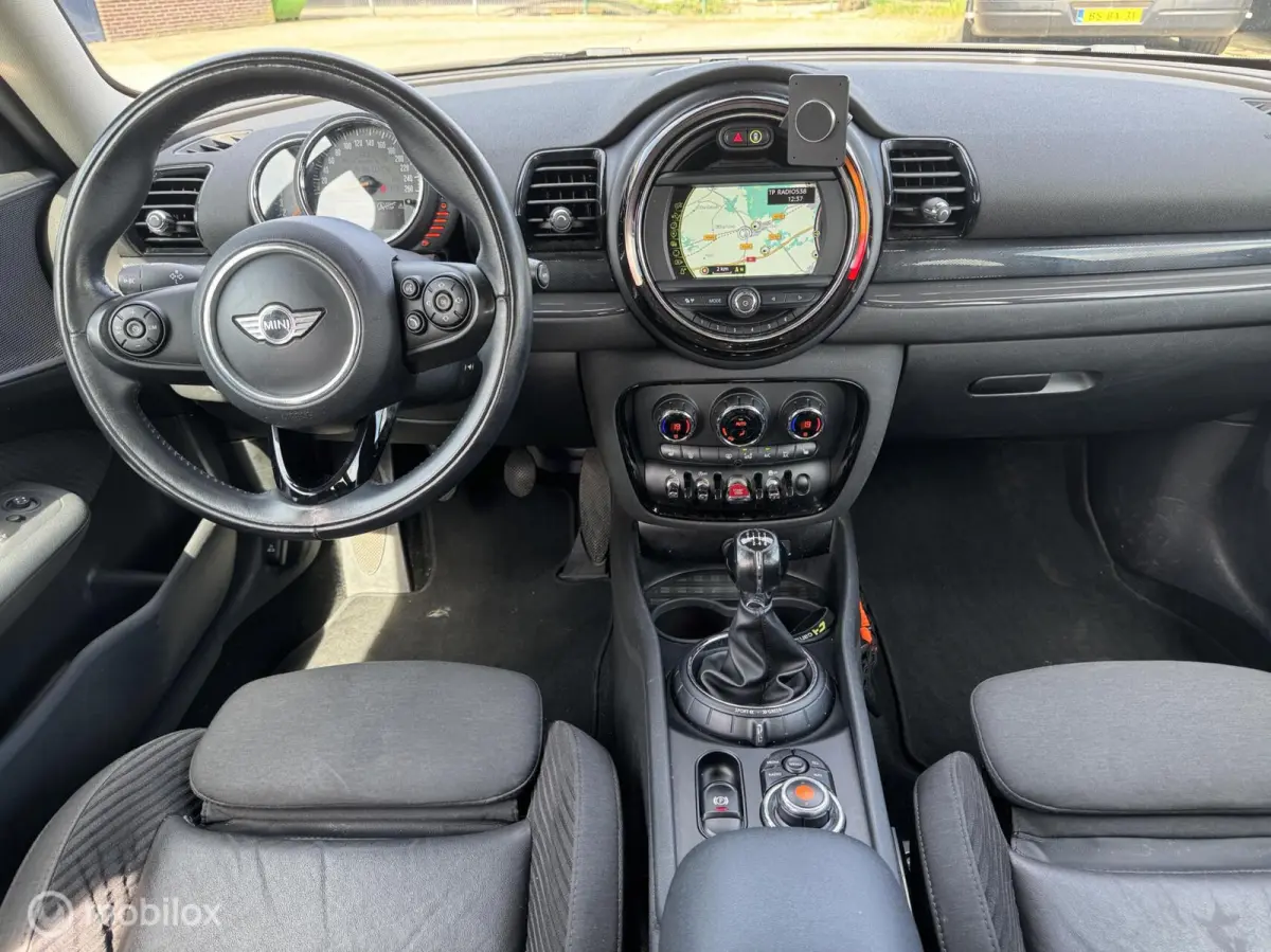 1.5 Cooper |Xenon| sportstoelen| stoel verwarming|cruise |VOLL