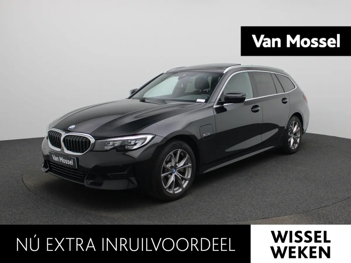 320e Business Edition Plus | Automaat | LMV | Navigatie | Schuifdak | Stoel verwarming | Virtual cockpit | Leder | Parkeer sensoren | Elec. achterklep | Virtual cockpit | Camera | Climate co