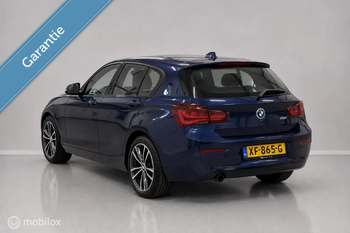 118i Cor. Lease Executive ✓AUT✓LED✓NAP✓PDC✓NAV