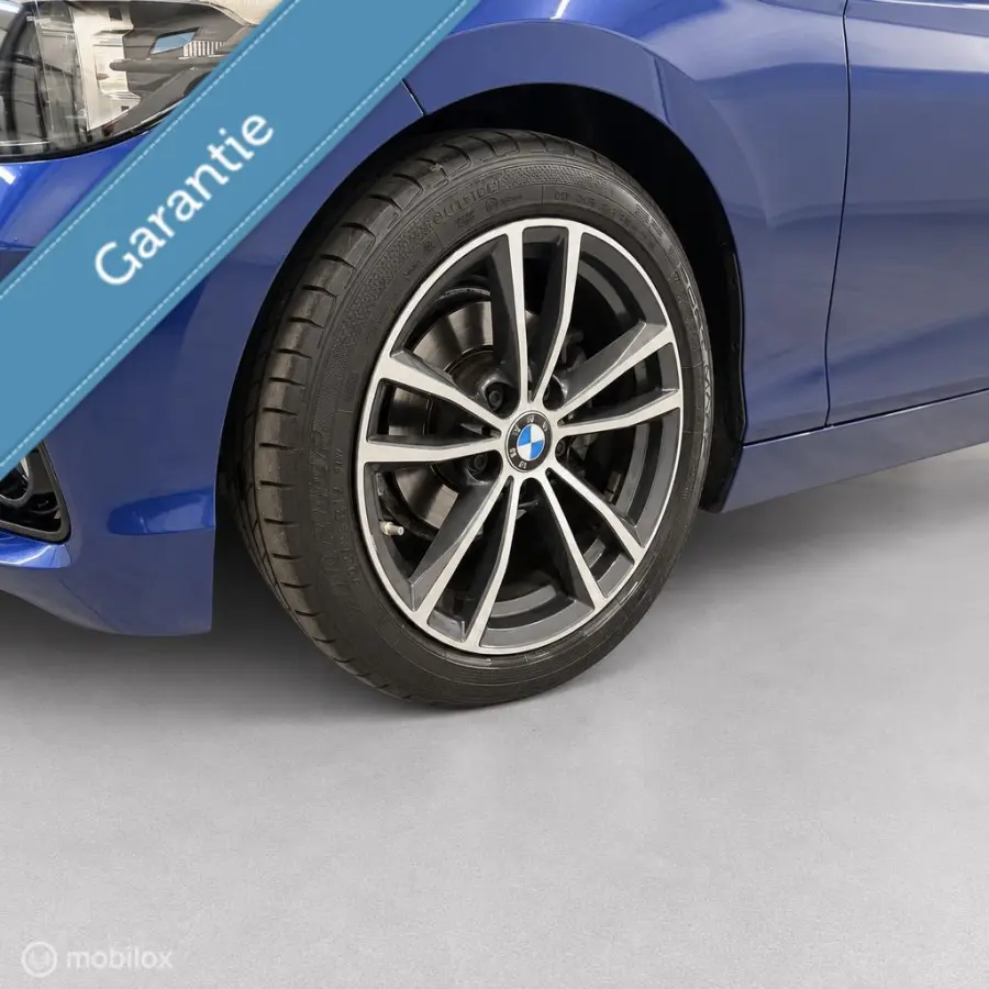 118i Cor. Lease Executive ✓AUT✓LED✓NAP✓PDC✓NAV