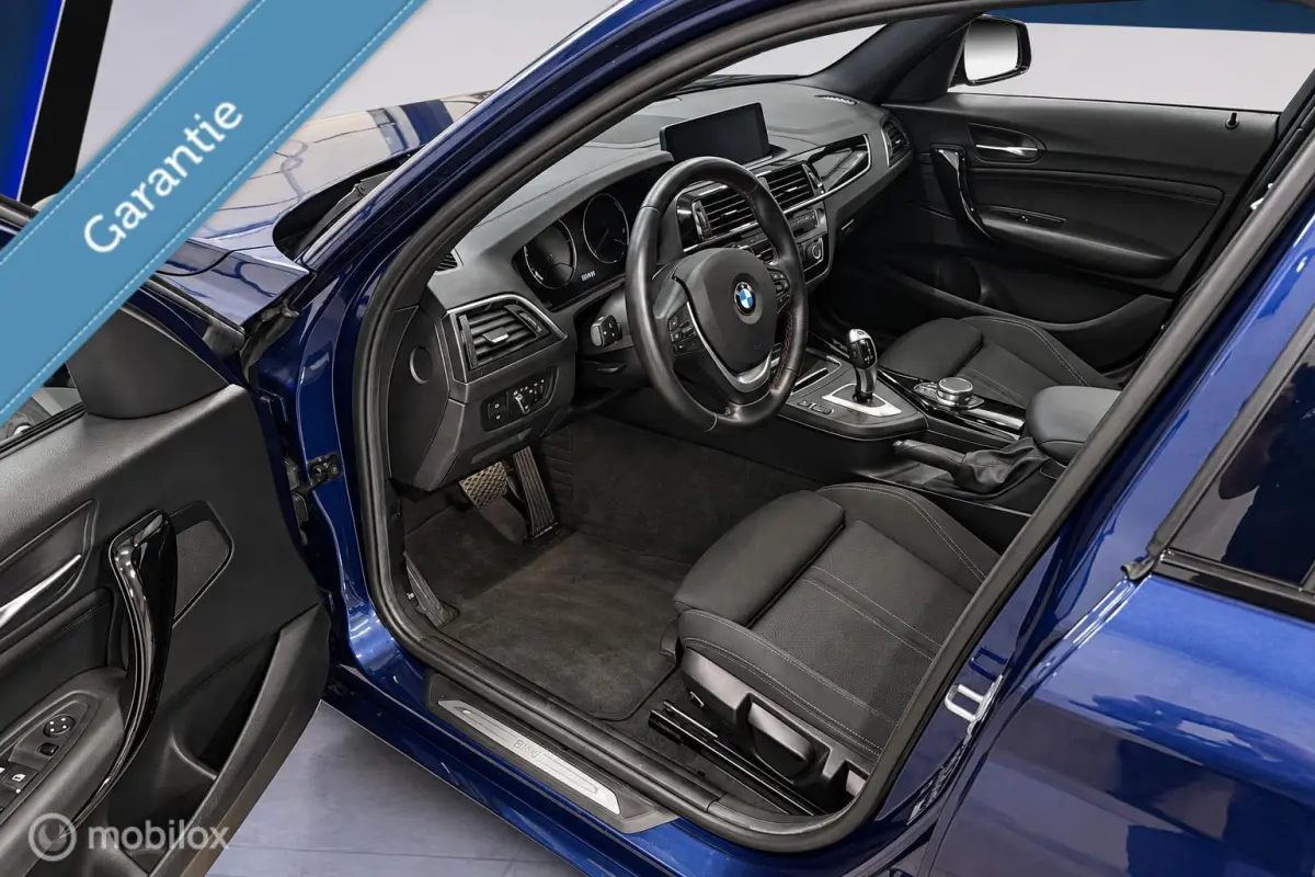 118i Cor. Lease Executive ✓AUT✓LED✓NAP✓PDC✓NAV