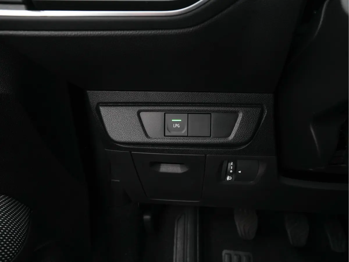 1.0 TCe 100 Bi-Fuel Comfort (INCL-BTW) *FULL-LED | NAVI-FULLMAP | BLINDSPOT | HEATED-COMFORTSEATS | CAMERA | KEYLESS | DAB | ECC | PDC | CRUISE | TOWBAR *