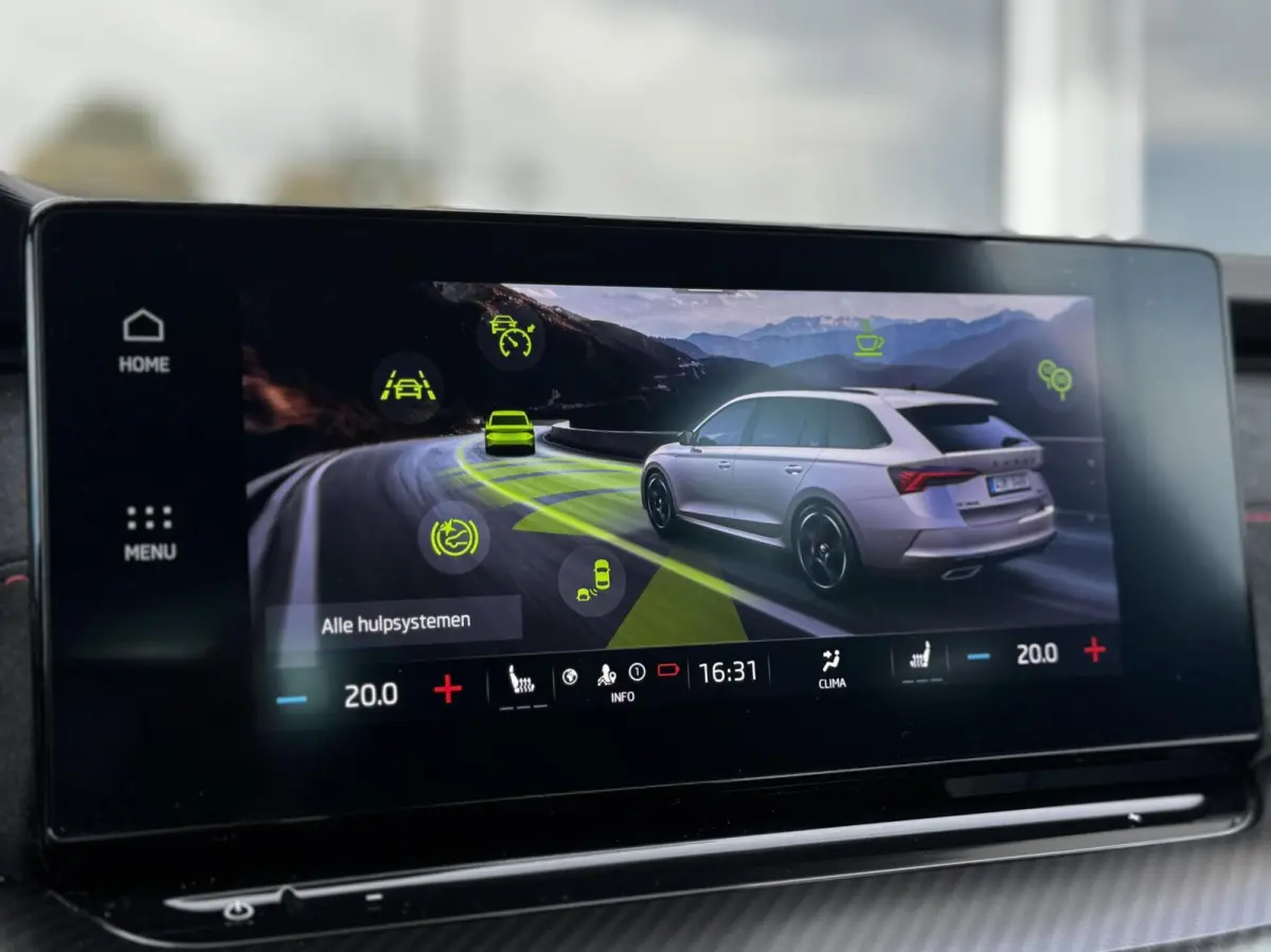 1.4TSI RS iV PHEV |Pano|245pk|HUD|Alcan|Matrix