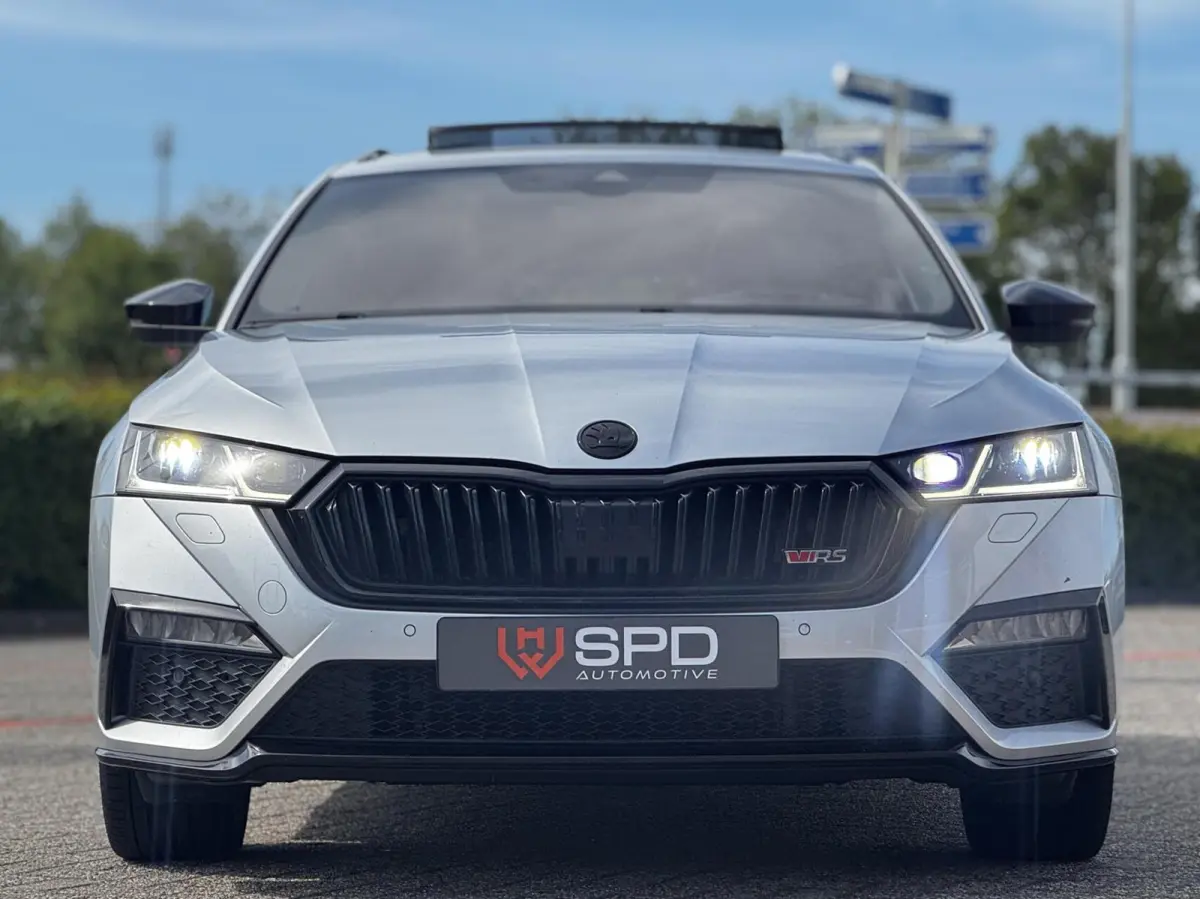 1.4TSI RS iV PHEV |Pano|245pk|HUD|Alcan|Matrix
