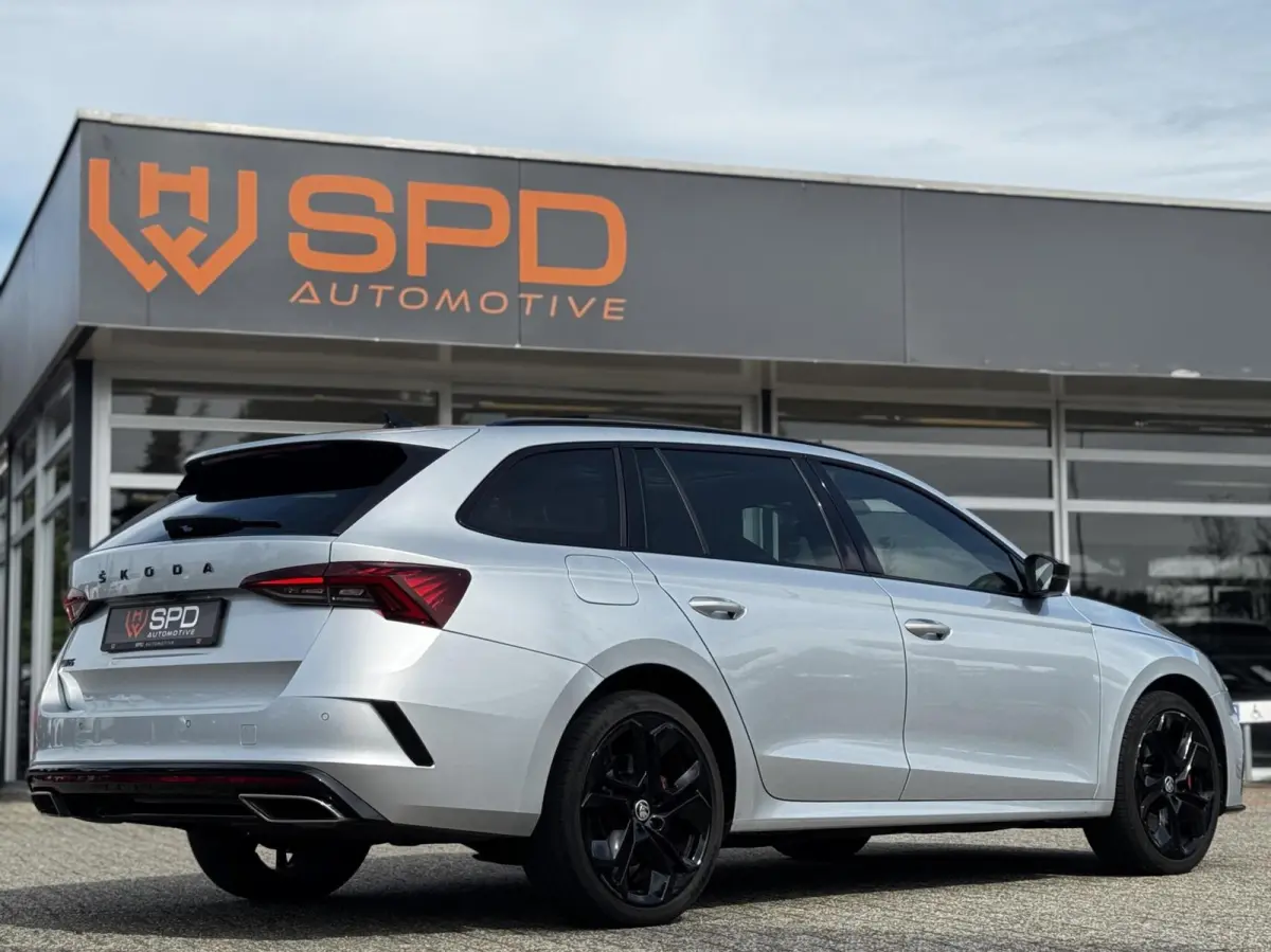 1.4TSI RS iV PHEV |Pano|245pk|HUD|Alcan|Matrix