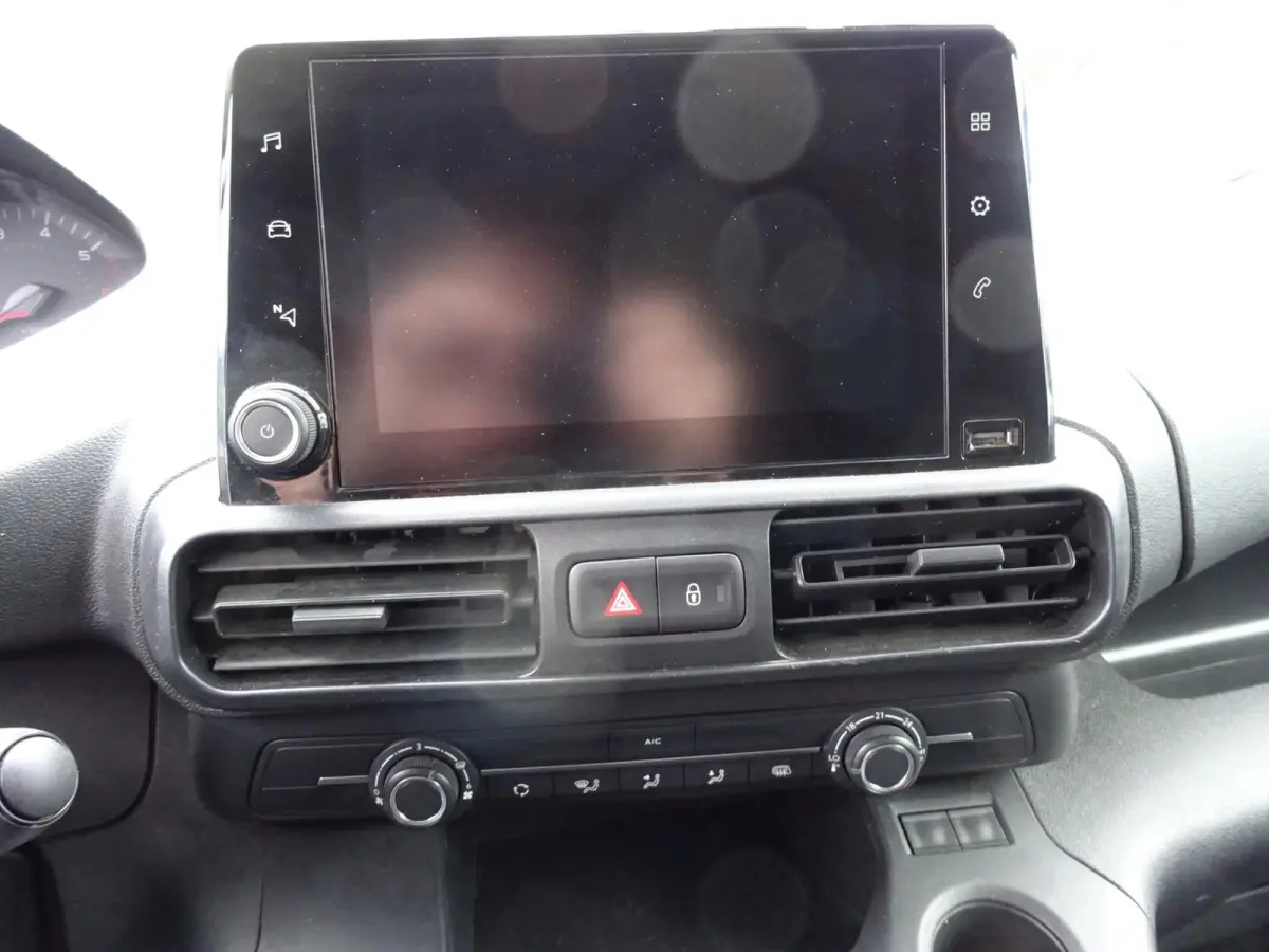 1.5 BlueHDi 100 S&S L1 AIRCO SCHUIFDEUR CRUISE CONTROL GROOT SCHERM