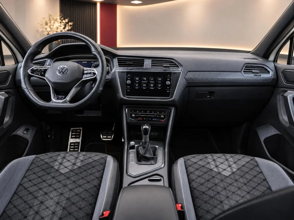 1.5 TSI 150PK DSG R-Line | Keyless | Camera | Winter Pack | BTW