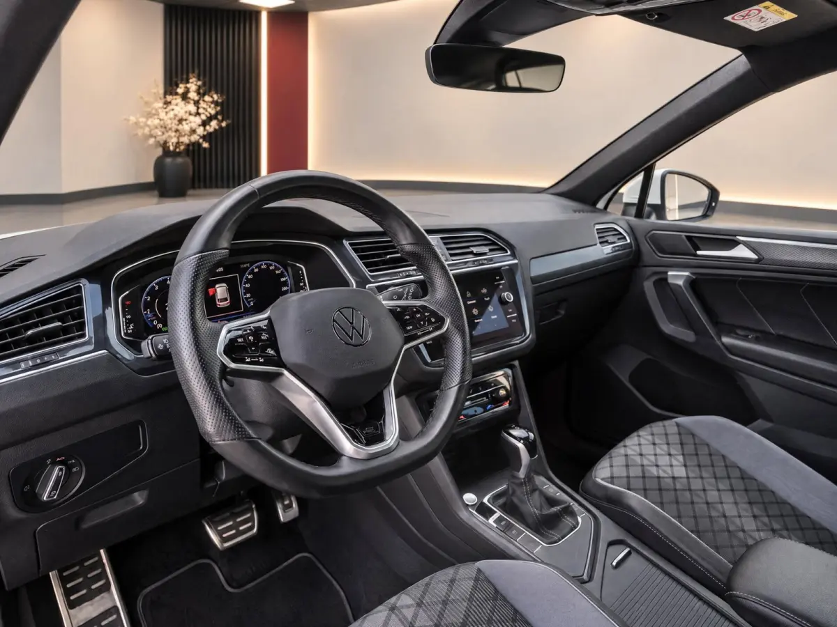 1.5 TSI 150PK DSG R-Line | Keyless | Camera | Winter Pack | BTW