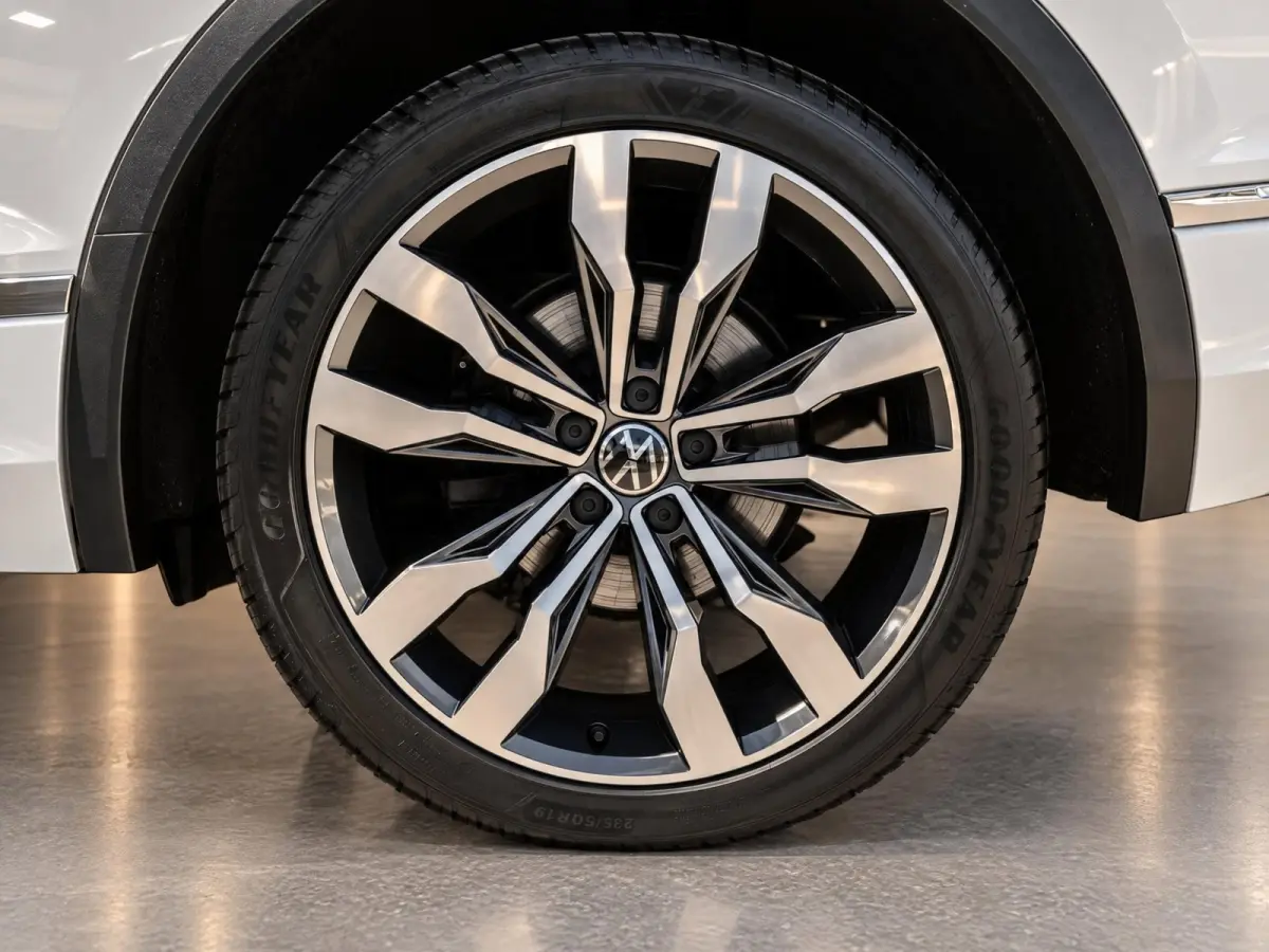 1.5 TSI 150PK DSG R-Line | Keyless | Camera | Winter Pack | BTW