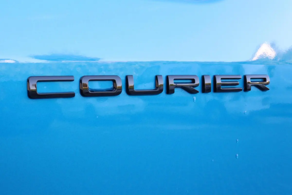 Cour. Limited 44 kWh l FULL OPTION l NAVI l CLIMATE l STUURVERWARMING l LANE ASSIST l CAMERA