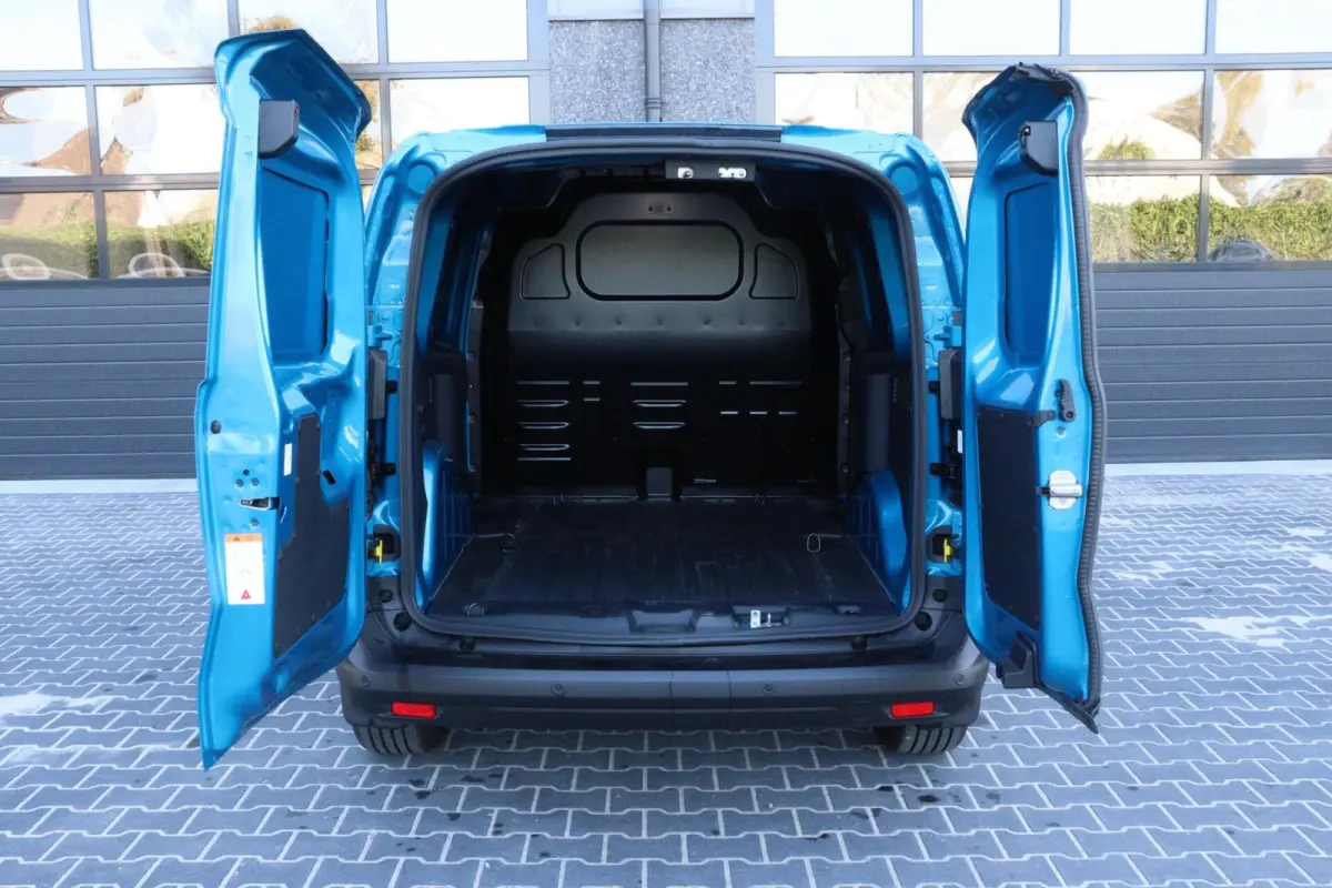 Cour. Limited 44 kWh l FULL OPTION l NAVI l CLIMATE l STUURVERWARMING l LANE ASSIST l CAMERA