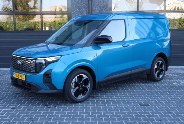 Cour. Limited 44 kWh l FULL OPTION l NAVI l CLIMATE l STUURVERWARMING l LANE ASSIST l CAMERA