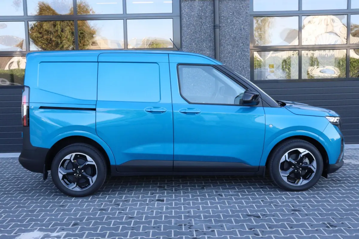 Cour. Limited 44 kWh l FULL OPTION l NAVI l CLIMATE l STUURVERWARMING l LANE ASSIST l CAMERA