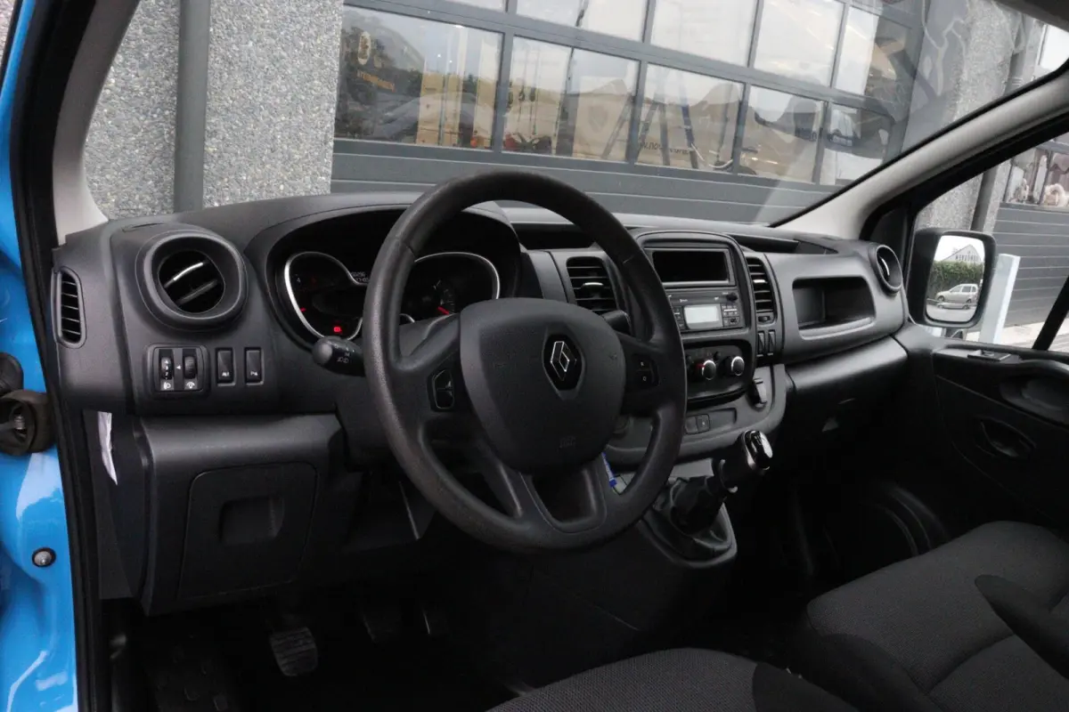 bestel 1.6 dCi L1H1 l AIRCO l IMPERIAAL l TREKHAAK l CRUISE CONTROL