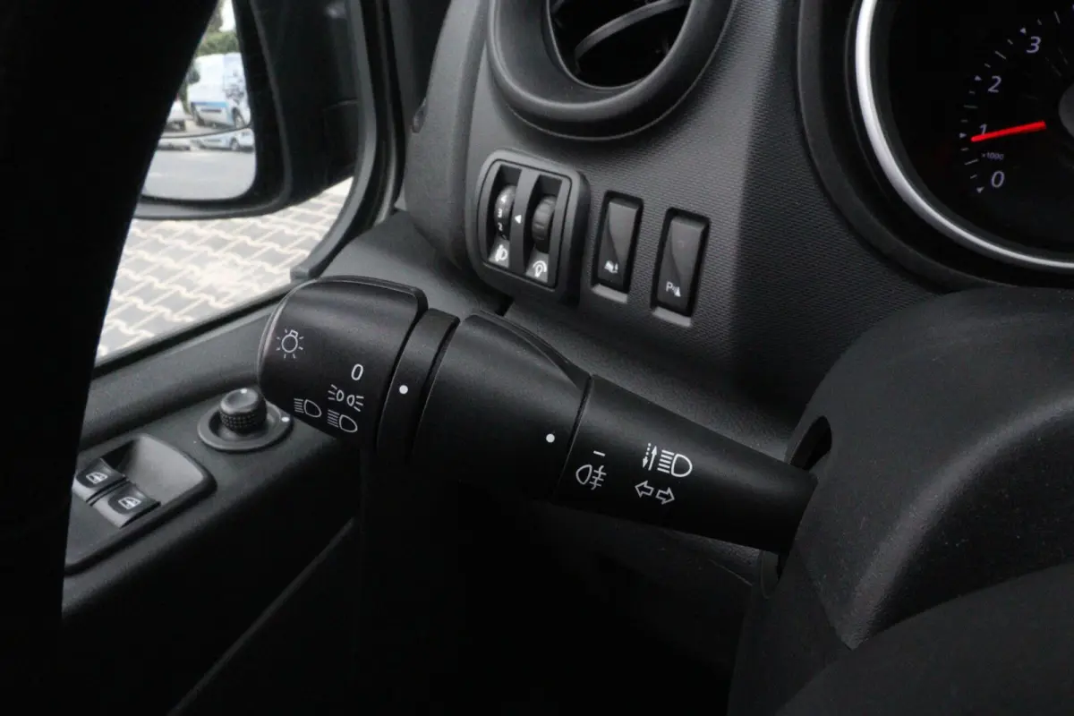 bestel 1.6 dCi L1H1 l AIRCO l IMPERIAAL l TREKHAAK l CRUISE CONTROL