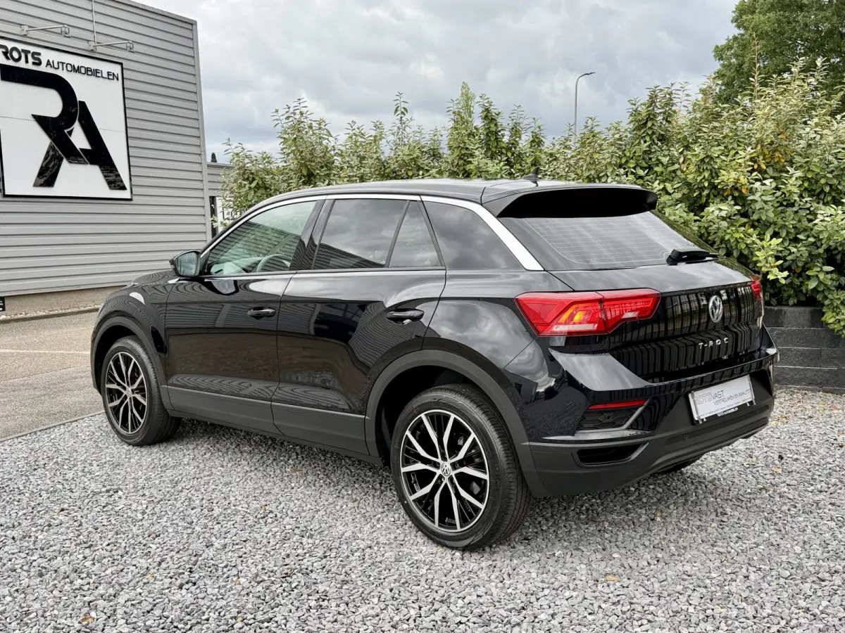 1.0 TSI Style Navi|Media|PDC|Lineast Zwart