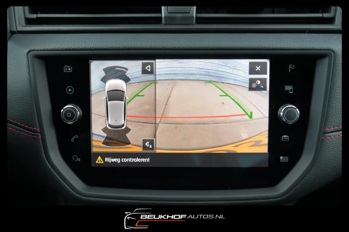 1.0 TSI FR Business Beats Camera Nav VirtualDash