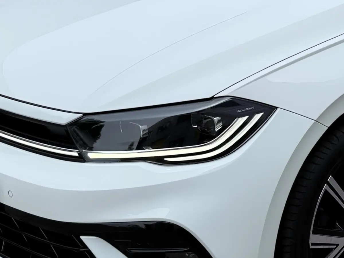 1.0 TSI 3x R-Line*LED IQ*ACC*Cam*Carplay*PDC*95 PK*Lane Assist*Travel Assist