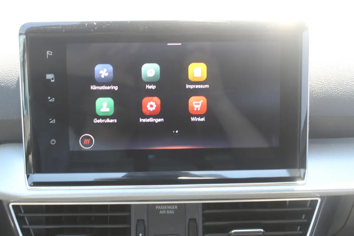 1.5 TSI Style 7-Per. Business Intense l Adaptief Cruise Control l PDC l Achteruitrijcamera l  Keyless entry/start l Airco l Apple Carplay/ Android Auto l 7- Persoons