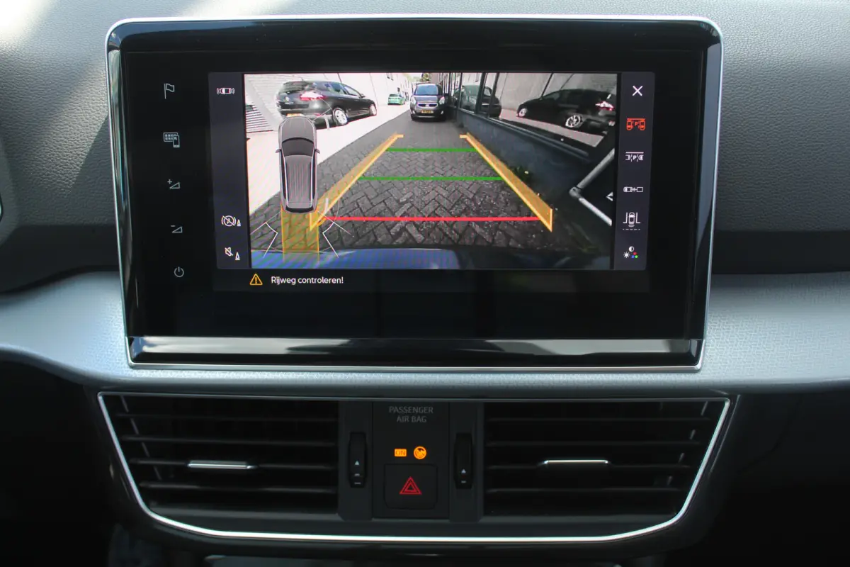 1.5 TSI Style 7-Per. Business Intense l Adaptief Cruise Control l PDC l Achteruitrijcamera l  Keyless entry/start l Airco l Apple Carplay/ Android Auto l 7- Persoons