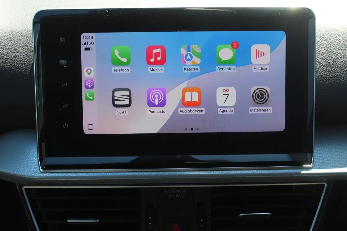 1.5 TSI Style 7-Per. Business Intense l Adaptief Cruise Control l PDC l Achteruitrijcamera l  Keyless entry/start l Airco l Apple Carplay/ Android Auto l 7- Persoons
