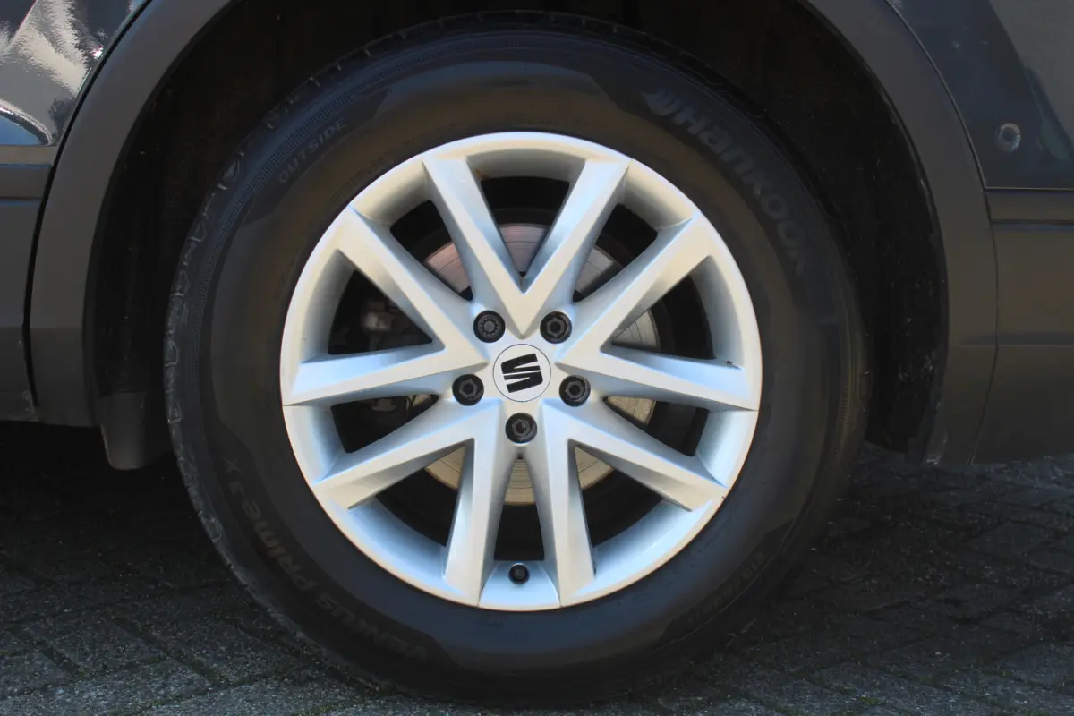 1.5 TSI Style 7-Per. Business Intense l Adaptief Cruise Control l PDC l Achteruitrijcamera l  Keyless entry/start l Airco l Apple Carplay/ Android Auto l 7- Persoons