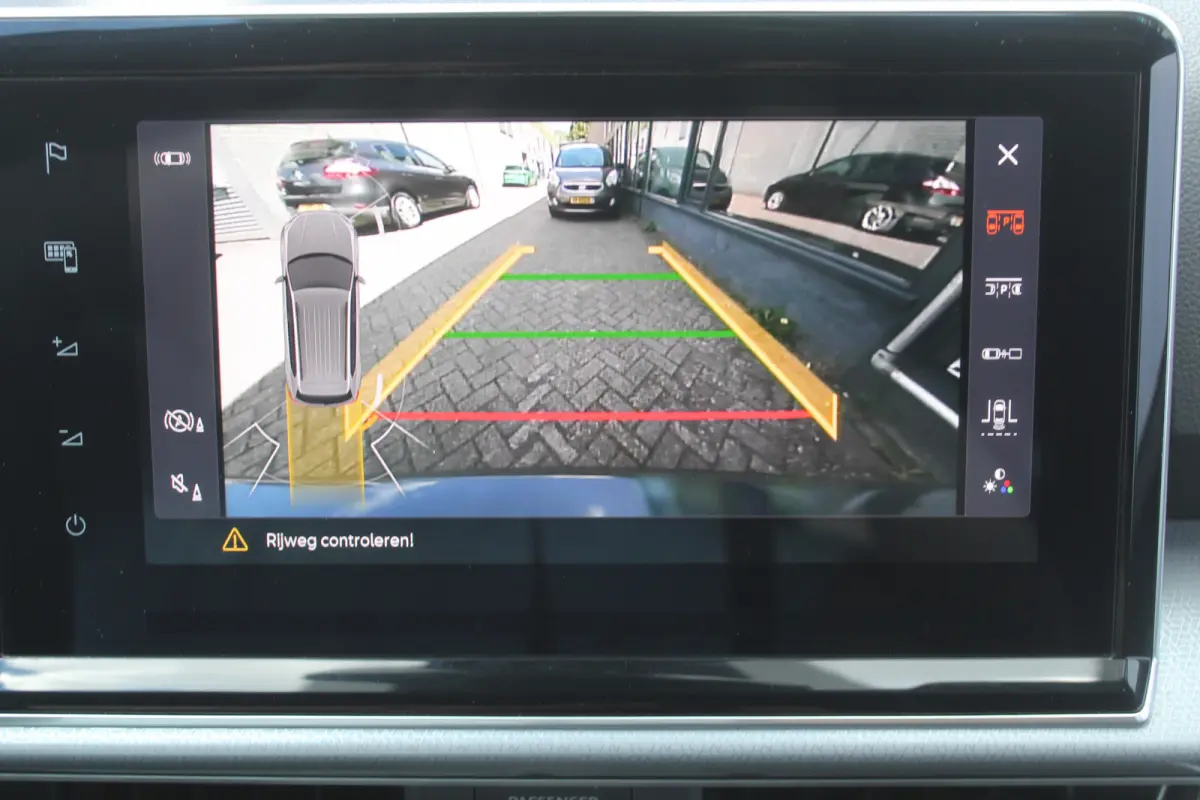 1.5 TSI Style 7-Per. Business Intense l Adaptief Cruise Control l PDC l Achteruitrijcamera l  Keyless entry/start l Airco l Apple Carplay/ Android Auto l 7- Persoons