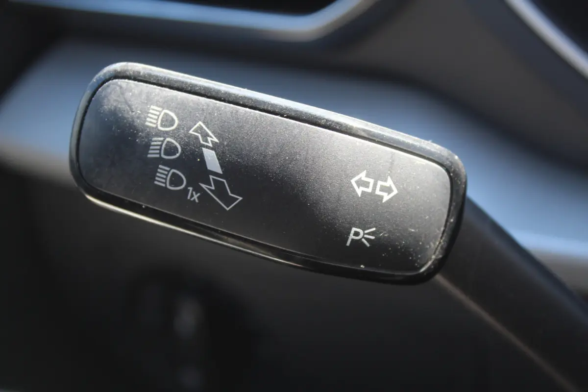 1.5 TSI Style 7-Per. Business Intense l Adaptief Cruise Control l PDC l Achteruitrijcamera l  Keyless entry/start l Airco l Apple Carplay/ Android Auto l 7- Persoons
