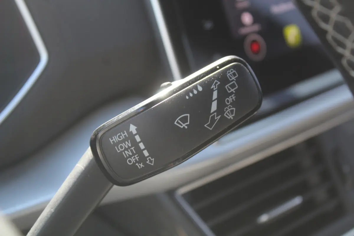 1.5 TSI Style 7-Per. Business Intense l Adaptief Cruise Control l PDC l Achteruitrijcamera l  Keyless entry/start l Airco l Apple Carplay/ Android Auto l 7- Persoons
