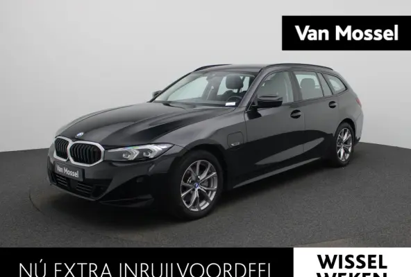 320e | ACHTERUITRIJCAMERA | APPLE CARPLAY - ANDROID AUTO | ELEKTRISCHE KOFFERKLEP | TREKHAAK | NAVIGATIE |